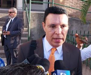 Dagoberto Aspra, abogado de “Papi a la Orden”, presentará un escrito ante el juez previo al inicio de la audiencia de Asfura.