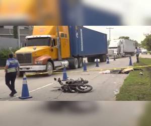 El cadáver del hombre quedó entre la mediana y la calle.