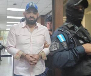 Alias “Cubeta” llegó fuertemente custodiado por agentes Cobras.