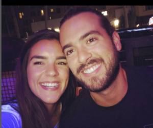 Fotografía de Ana Araujo junto a su esposo, Pablo Lyle, publicada en octubre del 2018.