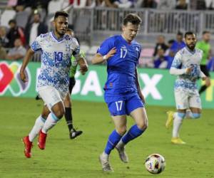 Alex López fue titular con la selección de Honduras, pero no hizo el mejor partido.