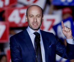 Stephen Miller será el subdirector de política de la Casa Blanca.