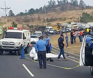 Los familiares llegaron hasta el lugar y lamentaron la muerte de su pariente esta mañana.