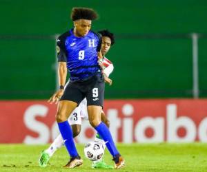 Vargas, actualmente juega para la Academia del Dallas FC.