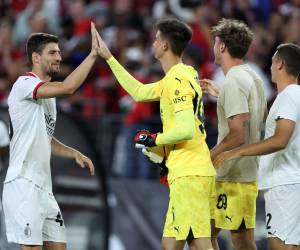 El Milan le propinó su primera derrota de la pretemporada al Barcelona.