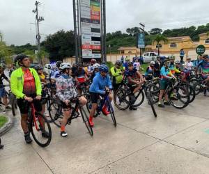 Los competidores llegaron desde muy temprano este domingo para realizar el reconocimiento de la ruta.