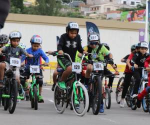 La siguiente categoría comenzó con los pequeños ciclistas ansiosos por mostrar su destreza en las ruedas. ¡A continuación las imágenes de los grandes campeones!