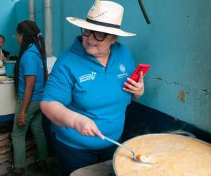 Xenia Pineda, directora del Programa Nacional de Alimentación Escolar, expresó que los niños al interior del país son los que más aprovechan el alimento que lleva el gobierno.