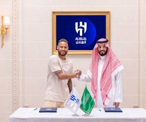 Neymar estampo su firma con Al Hilal y se convierte en la nueva figura que llega al fútbol de Arabia Saudita.