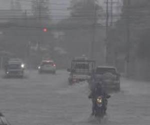 El fenómeno tropical ha traído fuertes lluvias en los departamentos de Islas de la Bahía, Atlántida, Colón y Gracias a Dios.