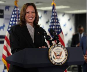 De ser nominada como candidata presidencial y de ganar las elecciones, Kamala Harris se convertiría en la primera mujer en asumir la presidencia de los Estados Unidos.