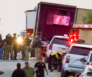 Las autoridades, poco después del hallazgo macabro, detuvieron al conductor del camión, Homero Zamorano, y a Christian Martínez