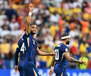 Rumania está enfrentando a Paises Bajos en los octavos de final de la Eurocopa 2024.