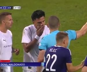 Denil Maldonado salió expulsado ante Maribor en la ronda preliminar de la Conference League.