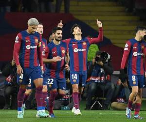 Barcelona vence a Porto con goles de João Félix y Cancelo en la Champions League y avanzan a los octavos de final.