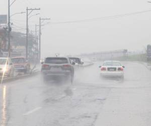 La llegada de una onda tropical, provocando lluvias leves de 5 a 10 milímetros, y hasta 40 milímetros en zonas altas.