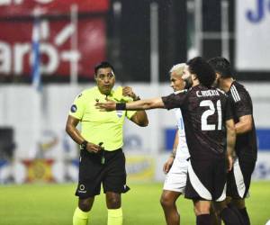 El polémico futbolista de los Pumas de México vivió un juego aparte en el estadio Morazán de San Pedro Sula ante Honduras.