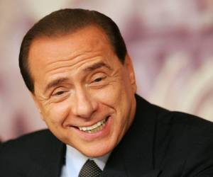 Berlusconi murió a los 86 años de Leucemia.