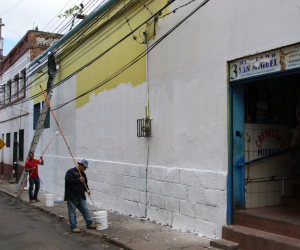 En el mercado San Miguel se realiza el pintado del exterior y se harán murales.