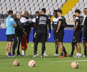 La Selección de Honduras se prepara para enfrentar a Guayana Francesa y este sería el posible 11 titular que mandará Reinaldo Rueda a la cancha.