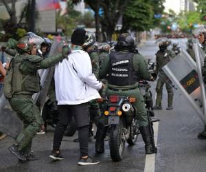 Estados Unidos considera “inaceptable” represión contra manifestantes en Venezuela