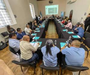 Reformas se socializarán con el magisterio a nivel nacional, aseguró el Partido Nacional.