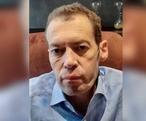 Su fallecimiento fue confirmado por su colega David Faitelson, quien destacó su lucha contra la enfermedad.