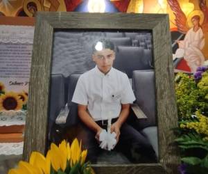Familiares y amigos piden justicia por la muerte del menor de 14 años, a quien se le arrebató la vida en las cercanías de su instituto.