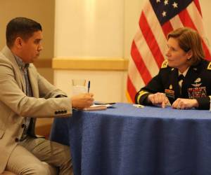 La jefa del Comando Sur, Laura Richardson, durante una entrevista exclusiva concedida a EL HERALDO.