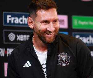 En el pasado Messi se ha negado a hablar en otro idioma delante de las cámaras.