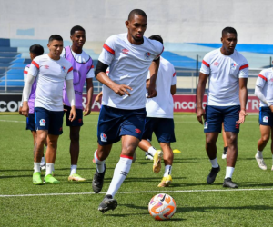 Olimpia reconoció la cancha de Las Delicias ayer por la mañana.