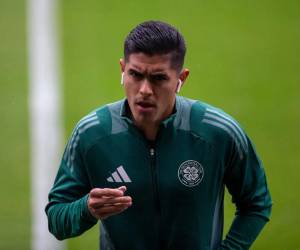 El delantero ha sido criticado fuertemente por su bajón futbolístico en Escocia.