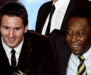 Lionel Messi recordó a Pelé con una fotografía del momento en que compartieron durante una gala del Balón de Oro.