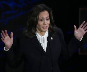 La vicepresidenta Kamala Harris lanzó un nuevo anuncio en español para atraer votos latinos.