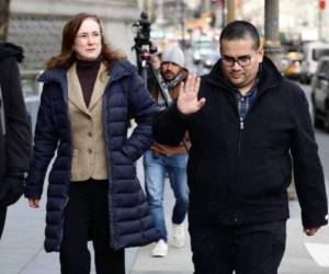 La asistente del fiscal general, Walleska Zavala, y el jefe de la Fiscalía Especial contra el Crimen Organizado, David Amaya, forman parte de la delegación que viajó a Nueva York.