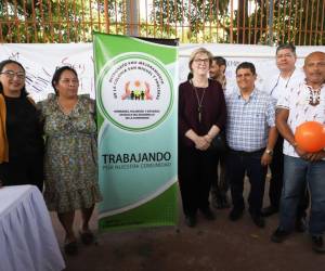 Con la embajadora Laura Dogu como principal invitada, este lunes se llevó a cabo la reinauguración del centro de salud de la colonia San Miguel.