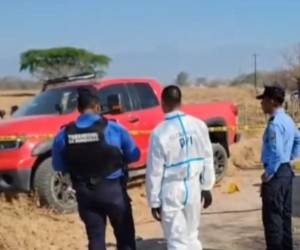 El cuerpo de la víctima fue dejado al interior de su propio vehículo en la calle que conduce hacia el desvío al sector del Culebrero.