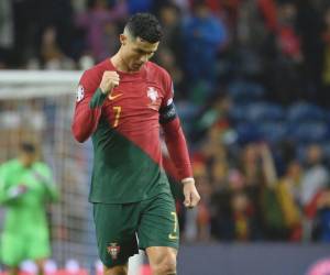 Con doblete de Cristiano Ronaldo, Portugal derroto a Eslovaquia por un pase a la Eurocopa.