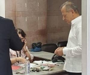 Mario Francisco Coto Arce atendió el llamado del Ministerio Público, luego de que este ente citara a todos los funcionarios que salieron “salpicados” en el juicio contra Juan Orlando Hernández.