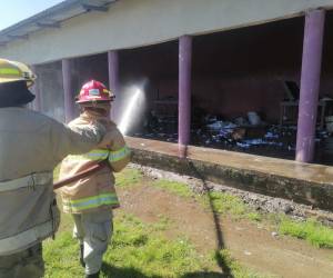 El joven que resultó herido en la explosión presenta quemaduras de tercer y segundo grado.