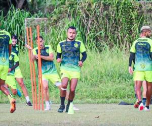 Los Potros entrenaron desde temprano para este duelo.