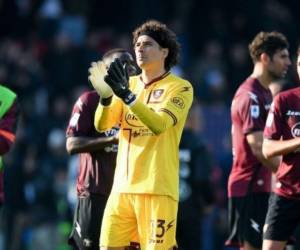 El guardameta mexicano de 37 años, Guillermo Ochoa, comenzó un nuevo sueño europeo en Italia.