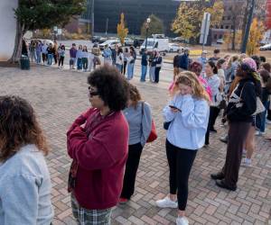 En las elecciones de Estados Unidos, el voto latino está desempeñando un papel importante. Se prevé que la participación latina alcance un récord del 14.7% de todos los votantes elegibles en comparación con el 13.6% registrados en 2020, según las proyecciones del Centro de Investigaciones Pew.