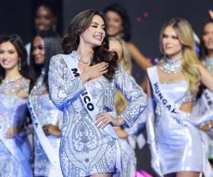 ¿Quién de ellas será la nueva Miss Universo 2024? La gala continúa, y el mundo entero espera con ansias el desenlace de esta emocionante competencia.