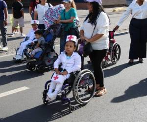 La inclusión, el amor por Honduras y el fervor patrio se hicieron presente en los desfiles de prebásica de este domingo 1 de septiembre que dieron inicio a las celebraciones en el marco del 203 aniversario de Independencia de Honduras.