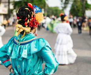 Lo dice el historiador... “Personalmente, considero que es más apropiado referirse a identidades en plural, y no a identidad en singular, recordando que Honduras es una nación multicultural y pluriétnica, en que conviven diversas culturas, cada una con sus propias y definidas características”.