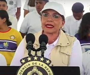 La presidenta Xiomara Castro participó este viernes -11 de agosto- durante la presentación de una cancha de fútbol en el municipio de Valle de Ángeles en Francisco Morazán.