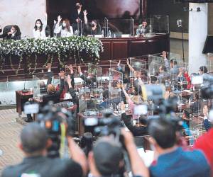 A pocas horas para que la comisión lleve el dictamen final para proceder a la elección de la Fiscalía aún no hay humo blanco entre las fuerzas políticas a lo interno del CN.