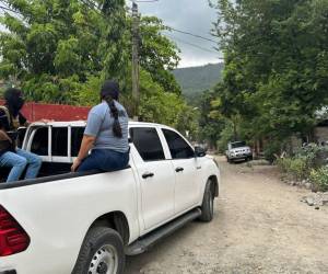 Elementos policiales saturaron la zona donde resultó herido el supuesto pandillero.