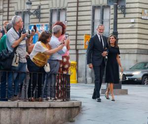 Los reyes de España llegaron juntos al funeral.